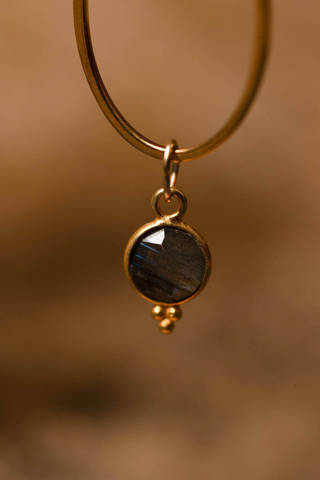 Boucle d'oreille "goutte de labradorite"